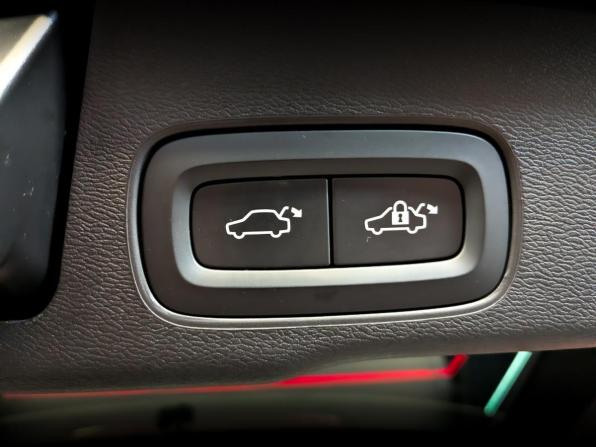 Volvo XC60 II с пробегом 2020 года, цена 3 955 000 рублей, 74072 км, внедорожник, Автокод Объявления