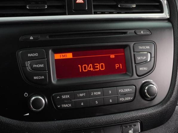 Kia Ceed II Рестайлинг с пробегом 2016 года, цена 999 000 рублей, 255391 км, хэтчбек, Автокод Объявления