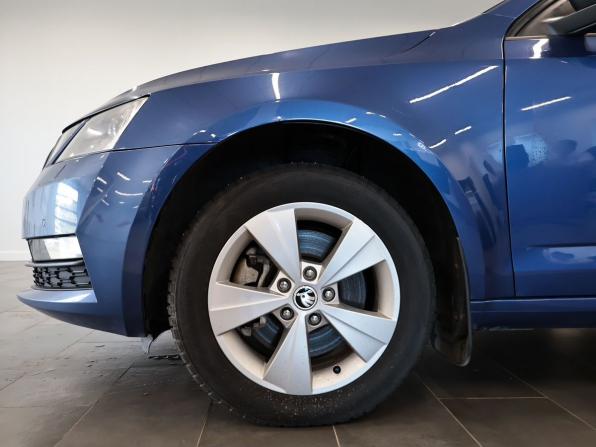 Skoda Octavia III (A7) Рестайлинг с пробегом 2018 года, цена 1 420 000 рублей, 186134 км, лифтбек, Автокод Объявления
