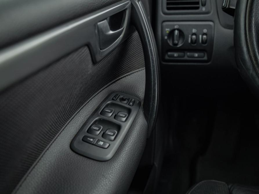Volvo S60 I Рестайлинг Тюмень  - изображение 8
