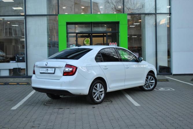 Skoda Rapid I Рестайлинг с пробегом 2018 года, цена 1 100 000 рублей, 184454 км, лифтбек, Автокод Объявления