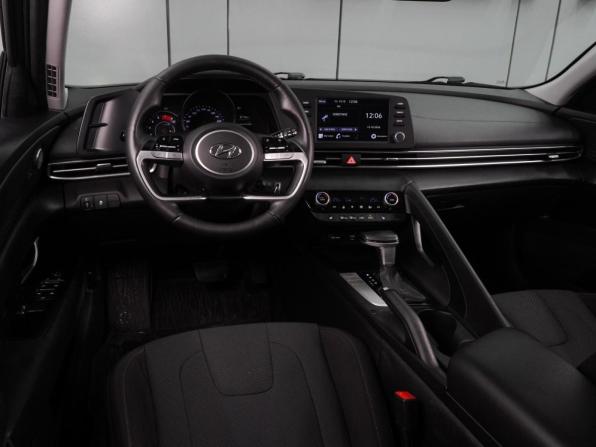 Hyundai Elantra VII (CN7) с пробегом 2021 года, цена 1 599 000 рублей, 142258 км, седан, Автокод Объявления