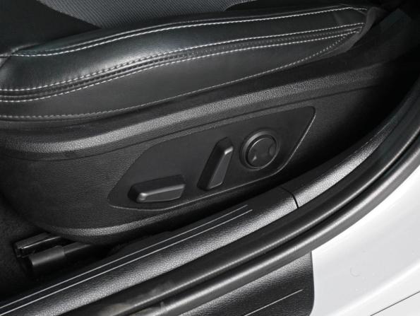 Kia K5 III с пробегом 2022 года, цена 2 948 000 рублей, 60156 км, седан, Автокод Объявления