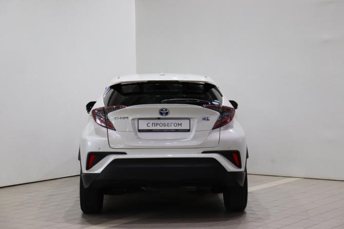 Toyota C-HR I с пробегом 2018 года, цена 1 890 000 рублей, 93169 км, внедорожник, Автокод Объявления