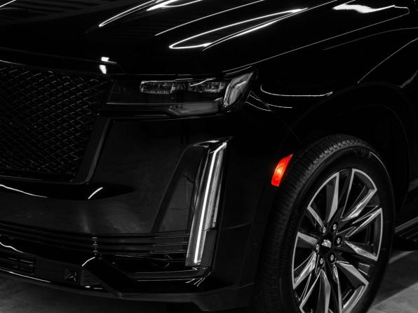 Cadillac Escalade V с пробегом 2022 года, цена 17 800 000 рублей, 42 км, внедорожник, Автокод Объявления