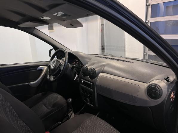 Renault Logan I Рестайлинг с пробегом 2011 года, цена 260 000 рублей, 204463 км, седан, Автокод Объявления