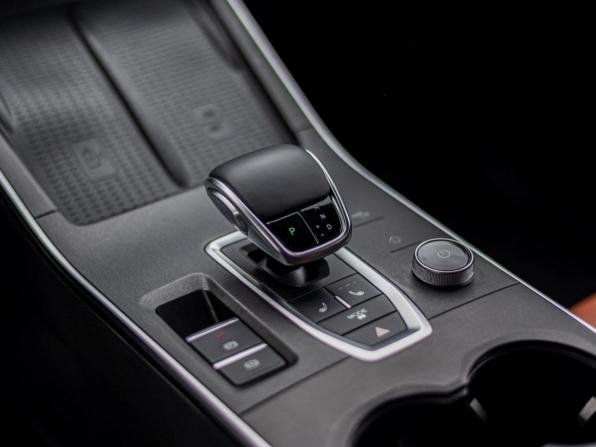 Omoda C5 I с пробегом 2023 года, цена 1 550 000 рублей, 42624 км, внедорожник, Автокод Объявления