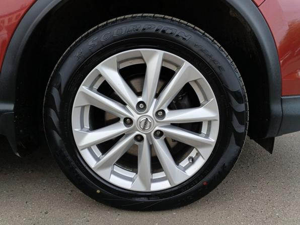 Nissan Qashqai II с пробегом 2018 года, цена 1 849 000 рублей, 77909 км, внедорожник, Автокод Объявления
