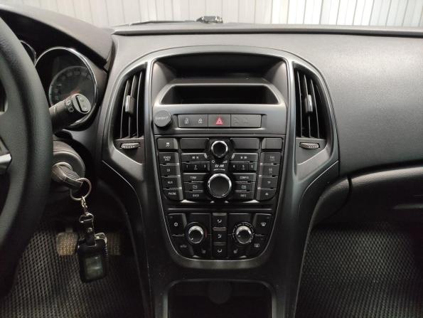 Opel Astra J с пробегом 2011 года, цена 515 000 рублей, 236430 км, хэтчбек, Автокод Объявления
