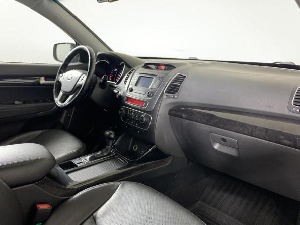 Kia Sorento II Рестайлинг с пробегом 2018 года, цена 2 100 000 рублей, 135829 км, внедорожник, Автокод Объявления