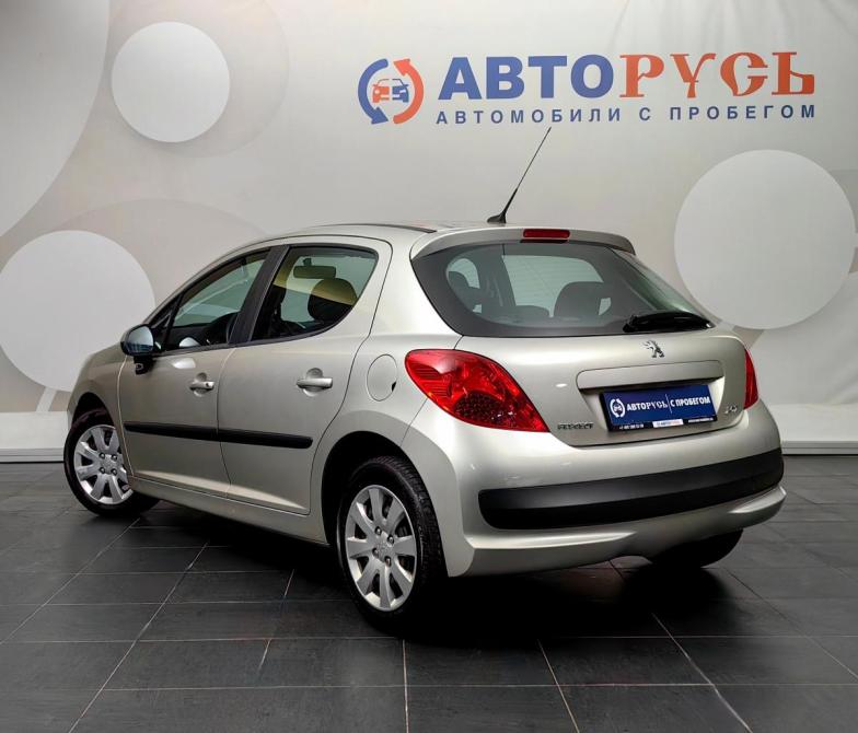 Peugeot 207 I Москва  - изображение 2