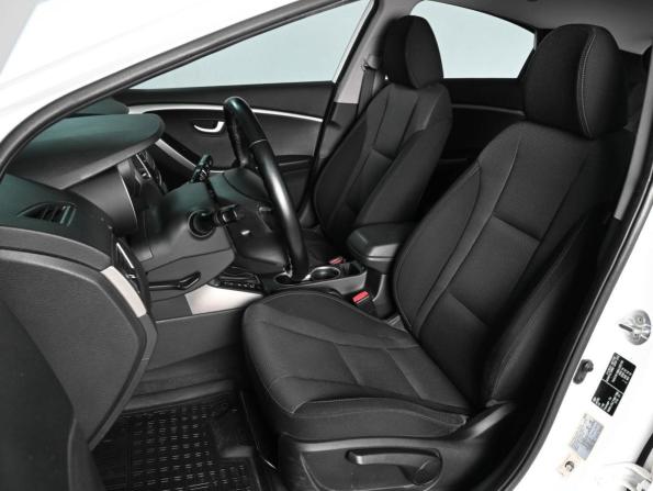 Hyundai i30 II Рестайлинг с пробегом 2015 года, цена 1 629 000 рублей, 53562 км, хэтчбек, Автокод Объявления