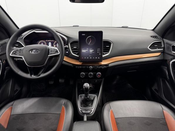 Lada (ВАЗ) Vesta I Рестайлинг (NG) с пробегом 2023 года, цена 1 350 000 рублей, 43217 км, седан, Автокод Объявления