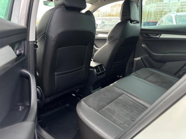 Skoda Karoq I с пробегом 2020 года, цена 2 450 000 рублей, 132872 км, внедорожник, Автокод Объявления
