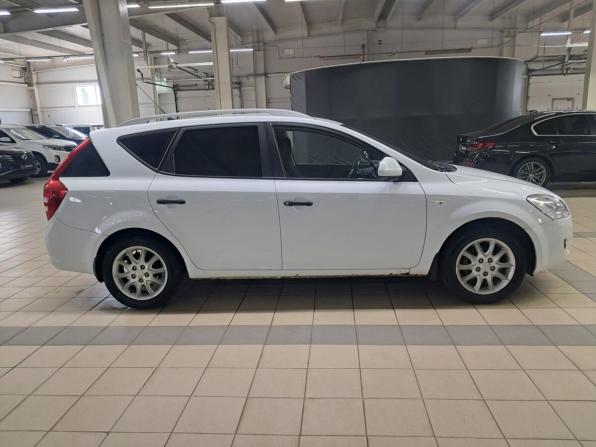 Kia Ceed I с пробегом 2009 года, цена 590 000 рублей, 262002 км, универсал, Автокод Объявления