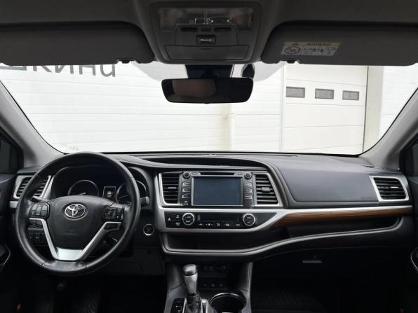 Toyota Highlander III (XU50) Рестайлинг с пробегом 2018 года, цена 3 200 000 рублей, 77000 км, внедорожник, Автокод Объявления