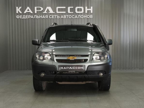 Chevrolet Niva I Рестайлинг с пробегом 2018 года, цена 740 000 рублей, 106500 км, внедорожник, Автокод Объявления