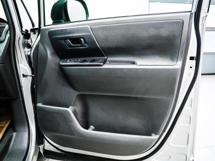 Toyota Noah II (R70) Красноярск  - изображение 10