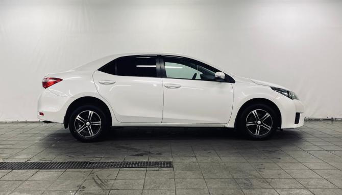 Toyota Corolla XI (E160 E170 E180) с пробегом 2014 года, цена 1 030 000 рублей, 180000 км, седан, Автокод Объявления
