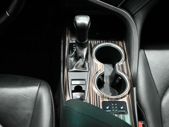 Toyota Camry VIII (XV70) с пробегом 2020 года, цена 3 200 000 рублей, 140642 км, седан, Автокод Объявления