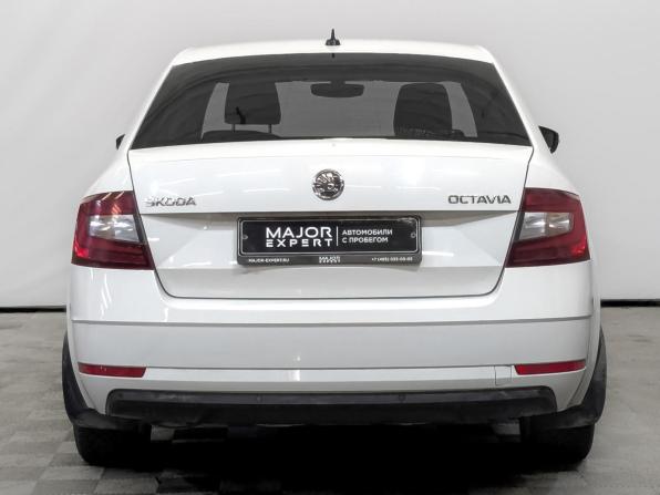 Skoda Octavia III (A7) Рестайлинг с пробегом 2018 года, цена 1 630 000 рублей, 112041 км, лифтбек, Автокод Объявления