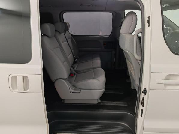 Hyundai H-1 II Рестайлинг 2 с пробегом 2021 года, цена 3 299 000 рублей, 171288 км, минивэн, Автокод Объявления