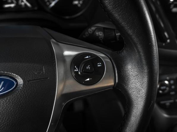 Ford Kuga II с пробегом 2016 года, цена 1 569 000 рублей, 125740 км, внедорожник, Автокод Объявления