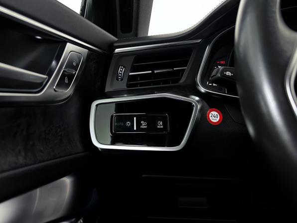Audi A6 V (C8) с пробегом 2019 года, цена 4 550 000 рублей, 116055 км, седан, Автокод Объявления