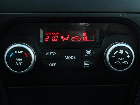 Suzuki SX4 I (Classic) Рестайлинг с пробегом 2012 года, цена 880 000 рублей, 165983 км, хэтчбек, Автокод Объявления
