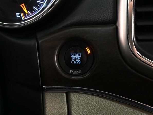 Jeep Grand Cherokee IV (WK2) Рестайлинг с пробегом 2014 года, цена 3 209 000 рублей, 126951 км, внедорожник, Автокод Объявления