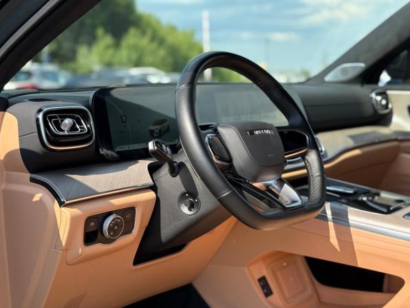Jaecoo J8 с пробегом 2024 года, цена 2 995 000 рублей, 41762 км, внедорожник, Автокод Объявления
