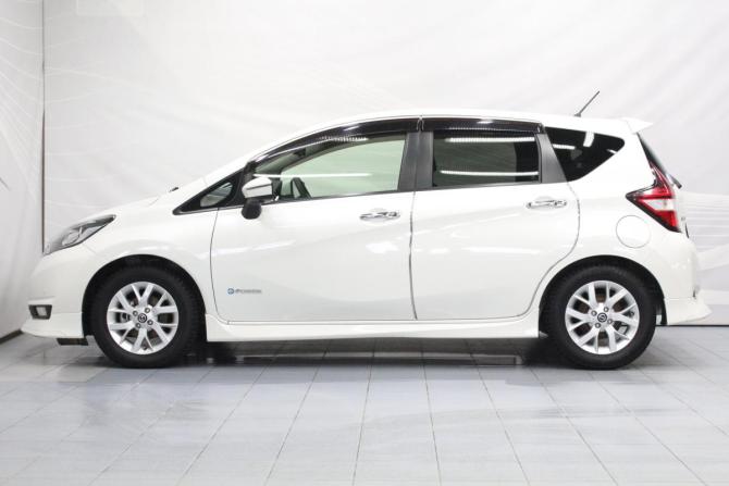 Nissan Note II Рестайлинг с пробегом 2019 года, цена 1 300 000 рублей, 57800 км, хэтчбек, Автокод Объявления