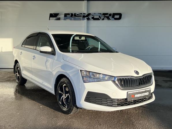 Skoda Rapid II с пробегом 2022 года, цена 1 180 000 рублей, 121286 км, лифтбек, Автокод Объявления