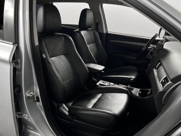 Mitsubishi Outlander III с пробегом 2012 года, цена 1 325 200 рублей, 175028 км, внедорожник, Автокод Объявления