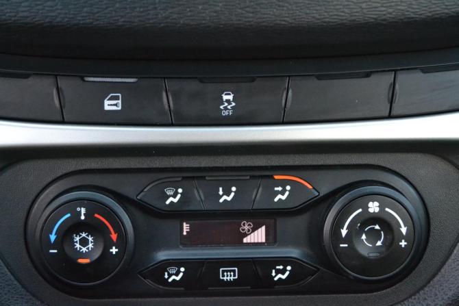 Lada (ВАЗ) Vesta I с пробегом 2021 года, цена 980 000 рублей, 143570 км, универсал, Автокод Объявления