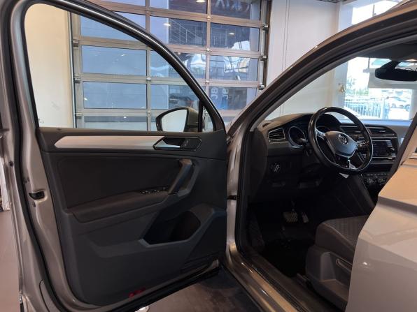 Volkswagen Tiguan II с пробегом 2017 года, цена 2 455 000 рублей, 54888 км, внедорожник, Автокод Объявления
