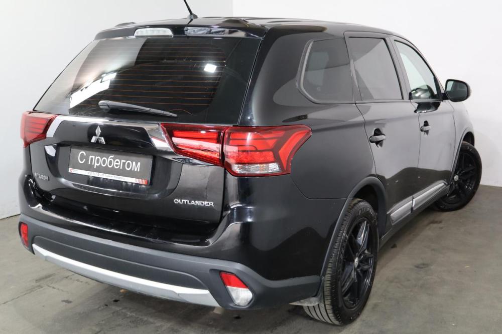 Mitsubishi Outlander III Рестайлинг 2 Санкт-Петербург  - изображение 6