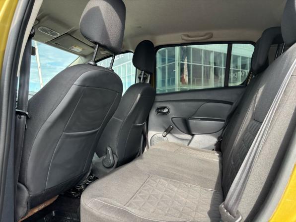 Renault Sandero II с пробегом 2017 года, цена 959 000 рублей, 96136 км, хэтчбек, Автокод Объявления