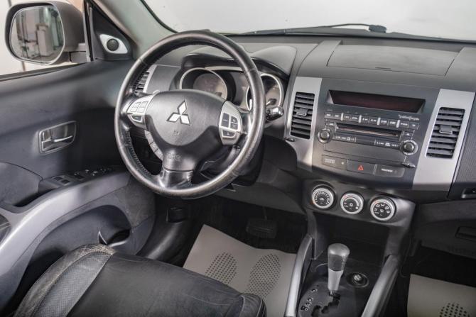 Mitsubishi Outlander II с пробегом 2007 года, цена 1 049 000 рублей, 233000 км, внедорожник, Автокод Объявления