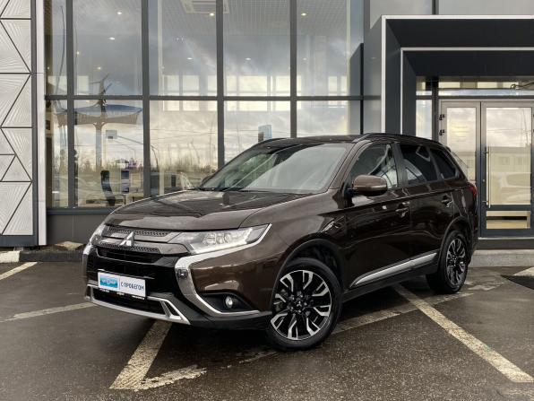 Mitsubishi Outlander III Рестайлинг 3 с пробегом 2021 года, цена 2 559 000 рублей, 69915 км, внедорожник, Автокод Объявления