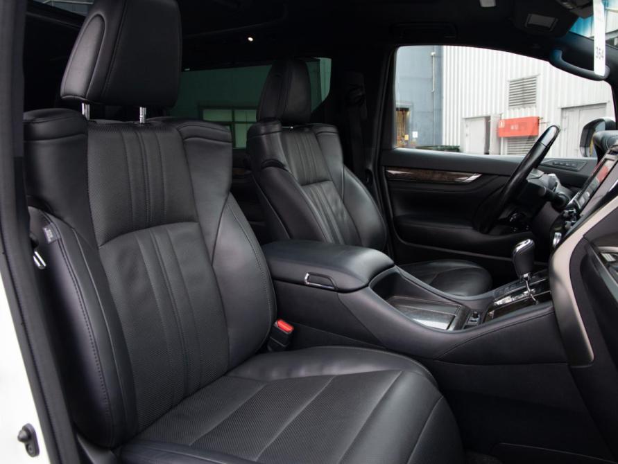 Toyota Alphard III Рестайлинг Санкт-Петербург  - изображение 14