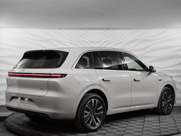 Новый Li Auto (Lixiang) L6 2025 года, цена 8 190 000 рублей, внедорожник, Автокод Объявления