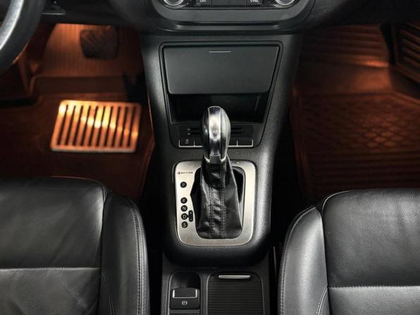Volkswagen Tiguan I Рестайлинг с пробегом 2011 года, цена 1 099 000 рублей, 222000 км, внедорожник, Автокод Объявления