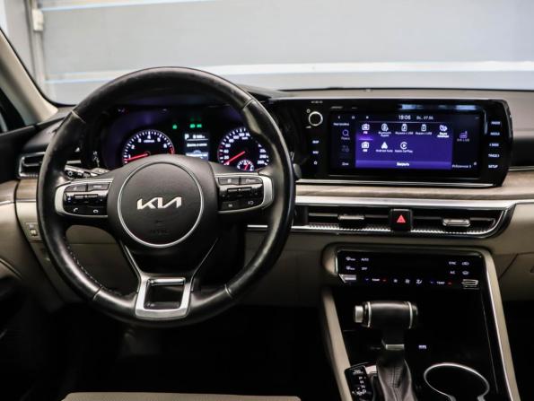Kia K5 III с пробегом 2022 года, цена 2 150 000 рублей, 155994 км, седан, Автокод Объявления
