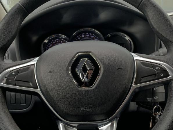 Renault Sandero II Рестайлинг с пробегом 2021 года, цена 1 299 000 рублей, 68000 км, хэтчбек, Автокод Объявления