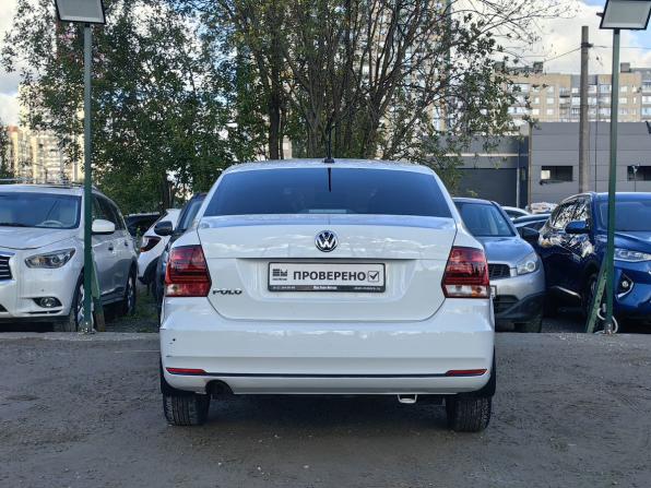 Volkswagen Polo V Рестайлинг с пробегом 2017 года, цена 819 000 рублей, 159000 км, седан, Автокод Объявления