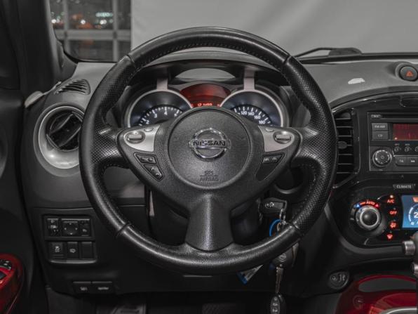 Nissan Juke I с пробегом 2012 года, цена 940 000 рублей, 121467 км, внедорожник, Автокод Объявления