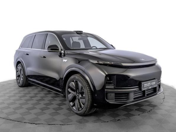 Li Auto (Lixiang) L9 I Рестайлинг с пробегом 2024 года, цена 7 463 000 рублей, 31720 км, внедорожник, Автокод Объявления