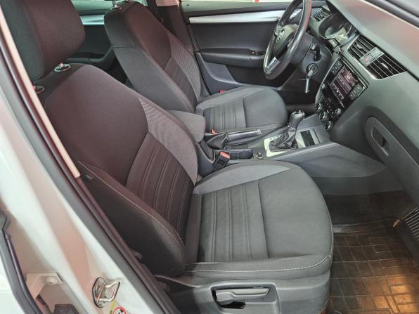 Skoda Octavia III (A7) Рестайлинг с пробегом 2017 года, цена 1 860 000 рублей, 148360 км, лифтбек, Автокод Объявления