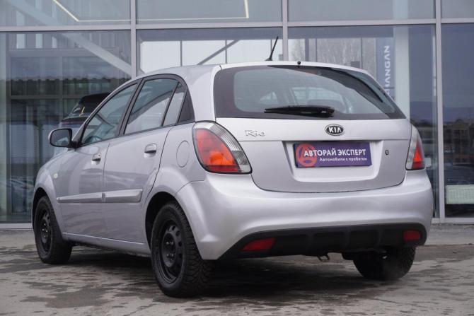Kia Rio II Рестайлинг с пробегом 2011 года, цена 695 000 рублей, 97347 км, хэтчбек, Автокод Объявления